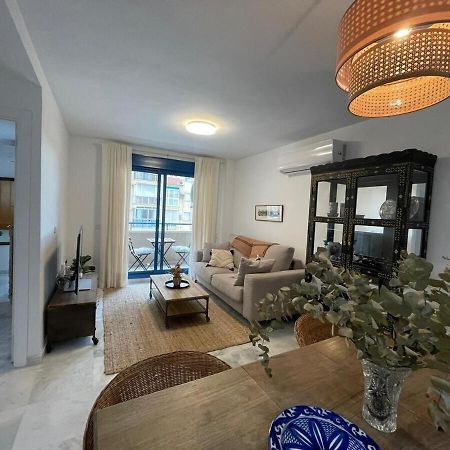 Calu Homes Cerca Playa De Huelin Малага Экстерьер фото