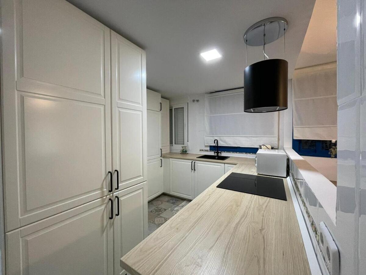 Calu Homes Cerca Playa De Huelin Малага Экстерьер фото
