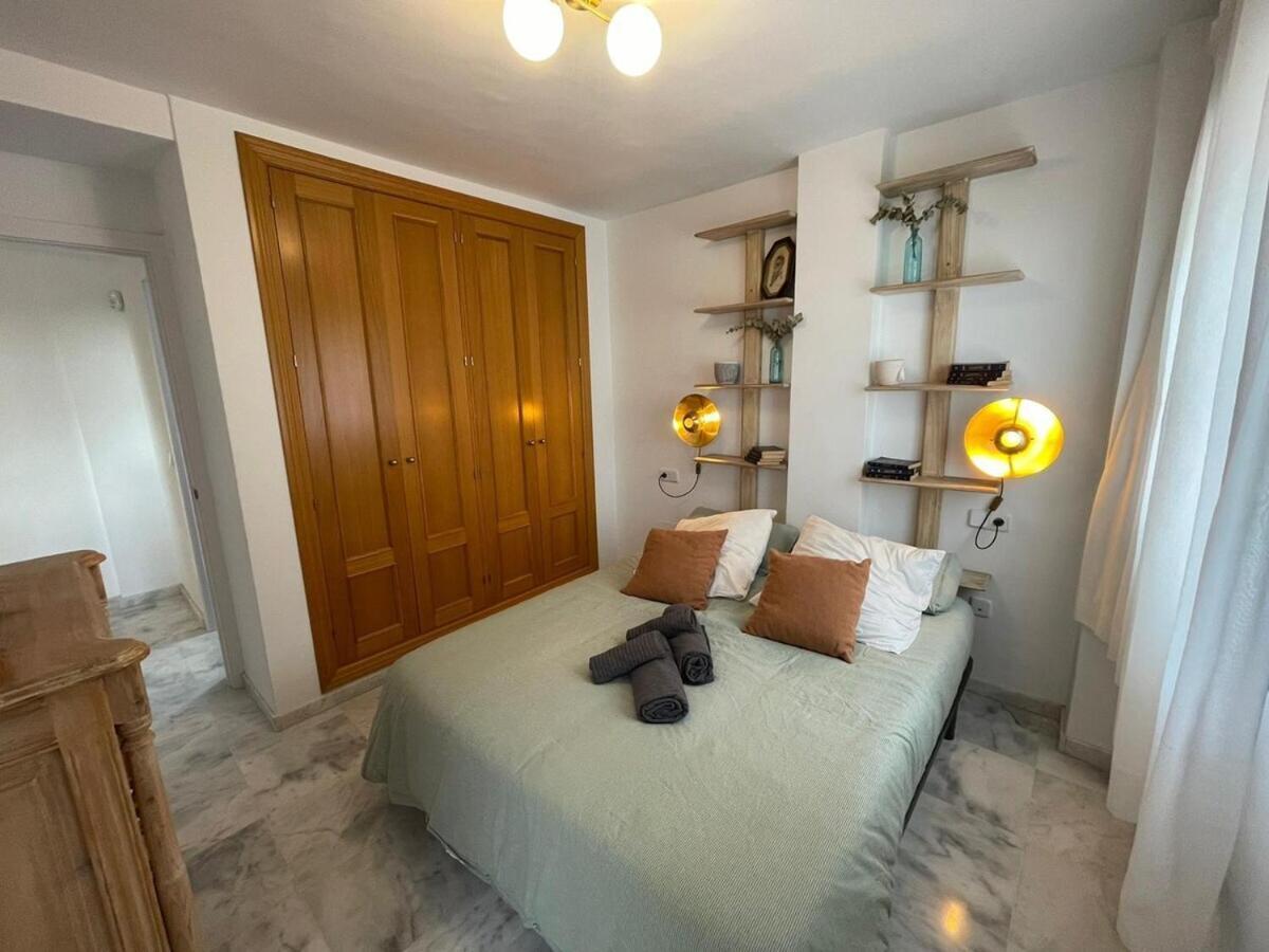 Calu Homes Cerca Playa De Huelin Малага Экстерьер фото